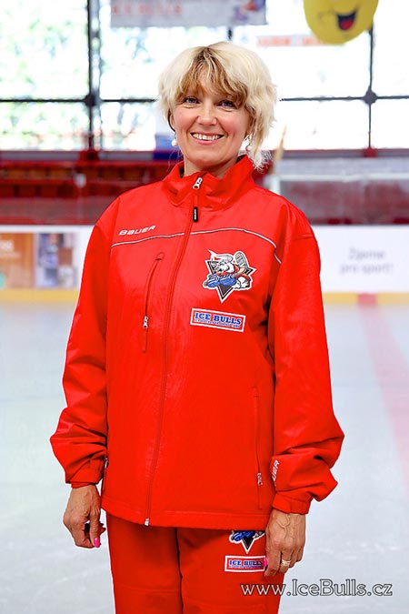 Симона Майрыхова, хоккейный лагерь, хоккейный лагерь в чехии, хоккейный лагерь ICE BULLS, хоккейный сборы для команд, хоккейные сборы в Чехии, детский хоккейный лагерь, летний хоккейный лагерь